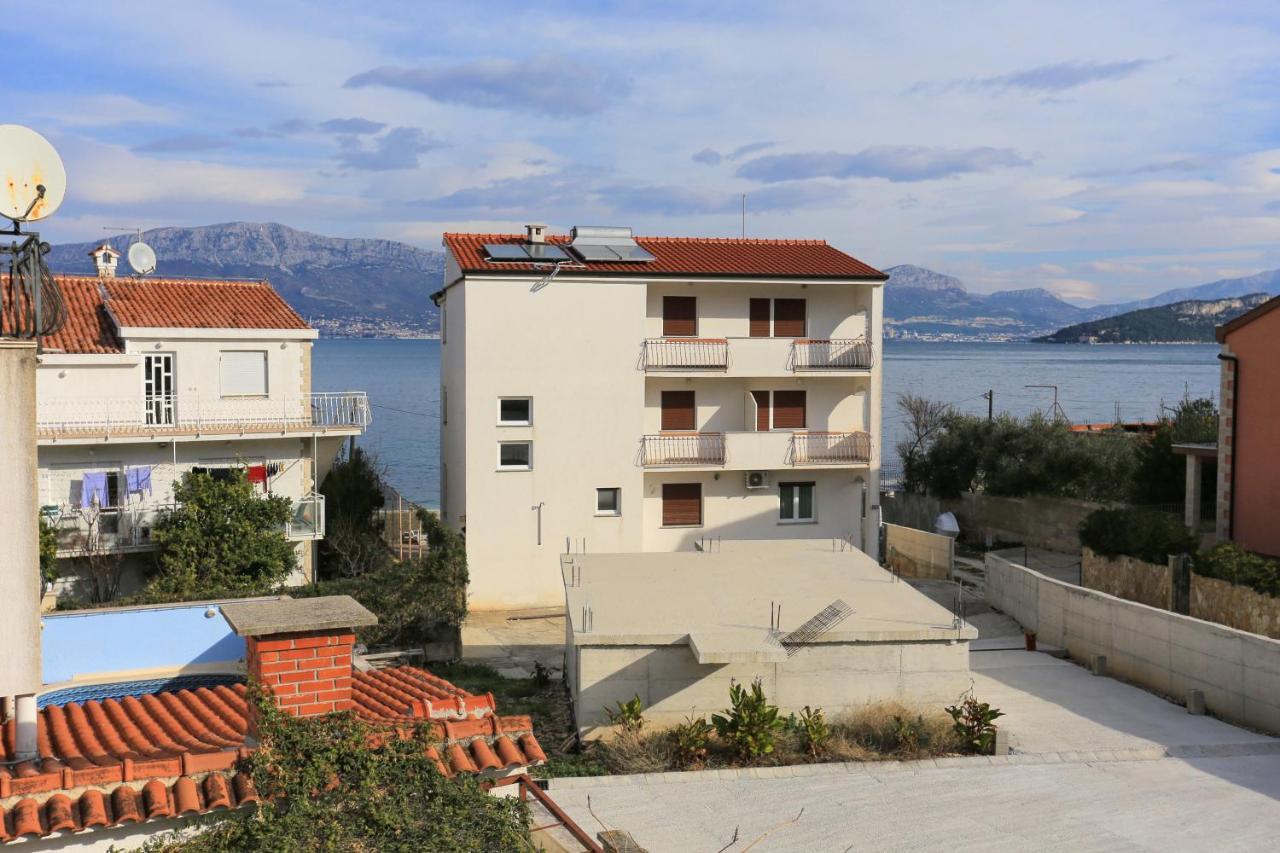 Apartments By The Sea Slatine, Ciovo - 14541 Εξωτερικό φωτογραφία