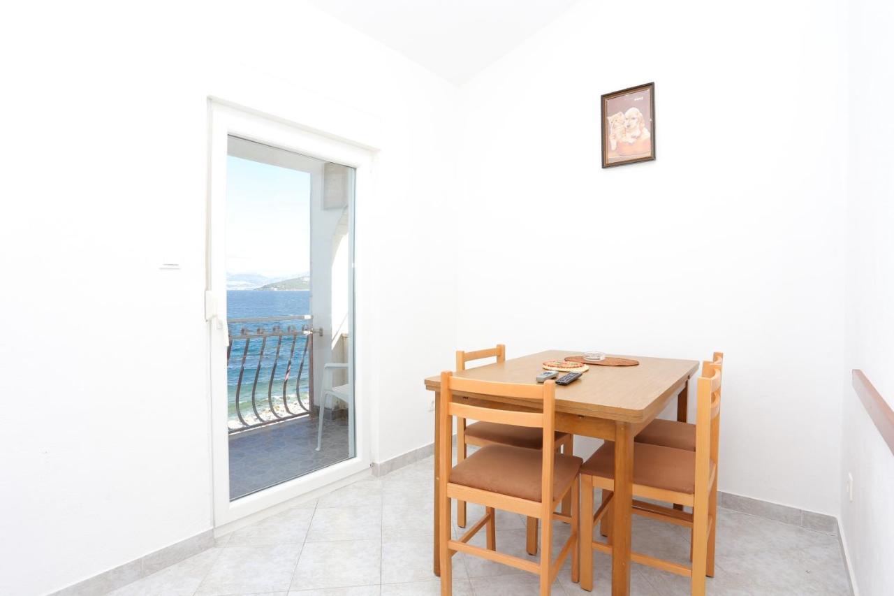 Apartments By The Sea Slatine, Ciovo - 14541 Εξωτερικό φωτογραφία