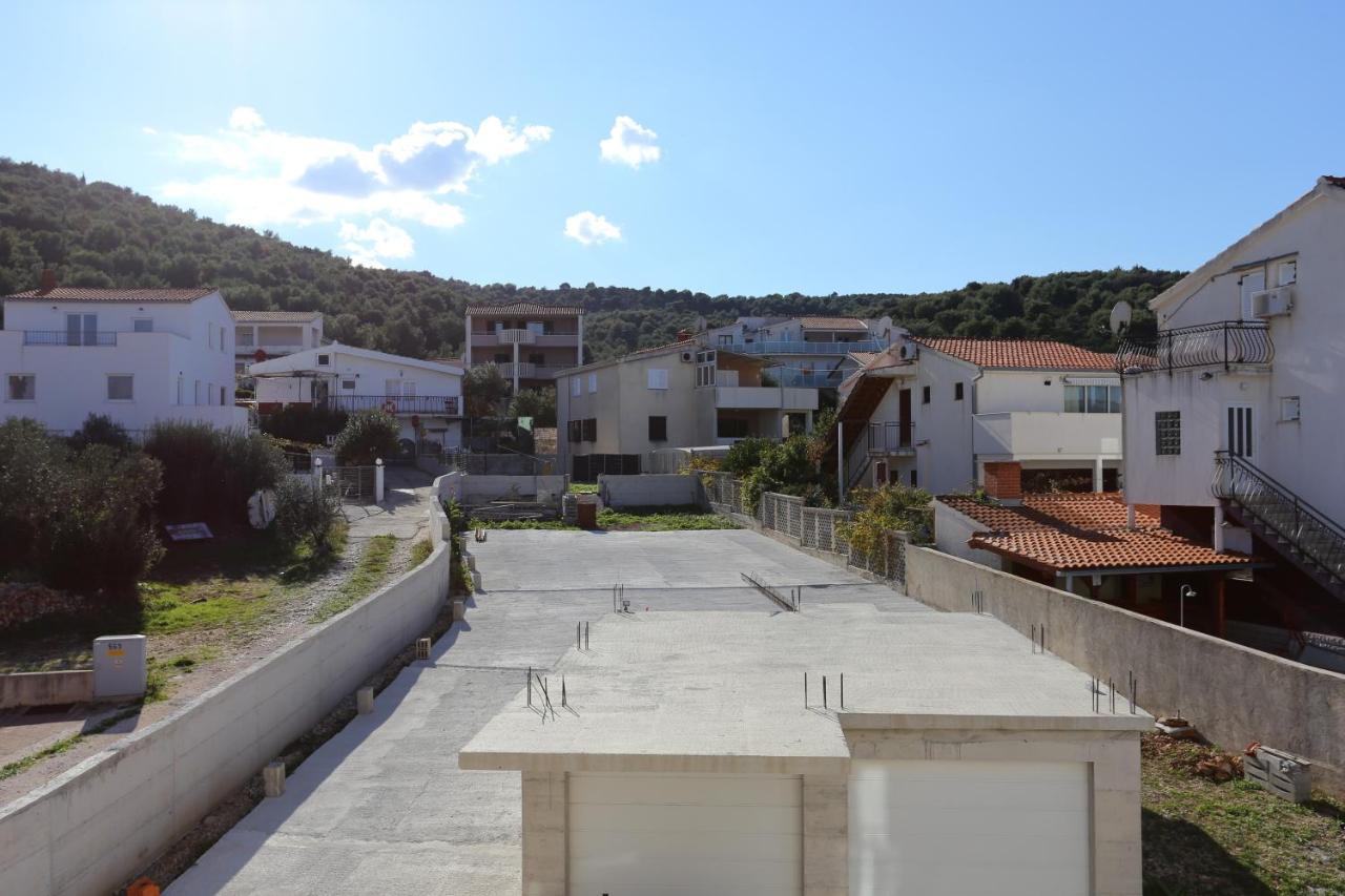 Apartments By The Sea Slatine, Ciovo - 14541 Εξωτερικό φωτογραφία